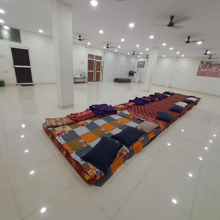 Shree Sawariya Yatri Grah Hotell Ujjain Exteriör bild